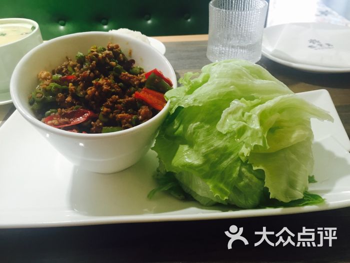 粉红女郎重启翻拍 周冬雨王鸥戚薇大咖云集“panda sports”(图1) 熊猫体育