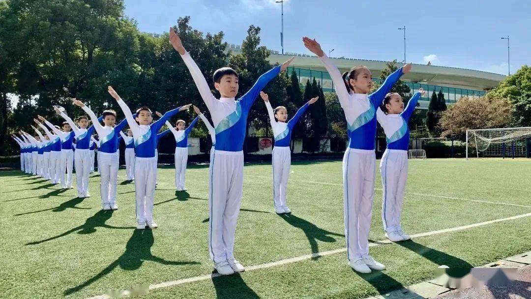 阳光下绽放~徐汇学生在市级体育竞赛中屡获佳绩!_xiongmao体育(图2)
阳光下绽放~徐汇学生在市级体育竞赛中屡获佳绩!_xiongmao体育(图2)